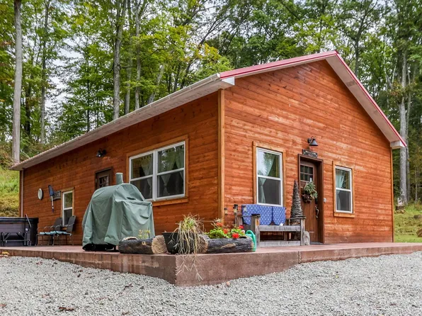 17978 Nixon Rd, Logan, OH 43138