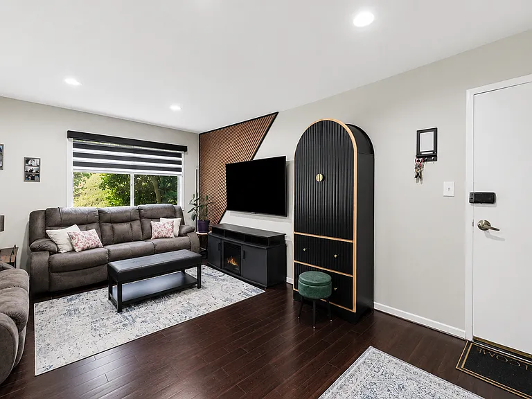 12703 Lotte Dr #104 — Photo 2
