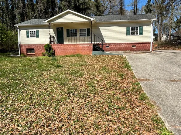 1794 Blossom Ln, Austell, GA 30168