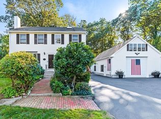 2 Hawes St, Wrentham, MA 02093