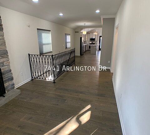 5th image of 7441 Arlington Dr
