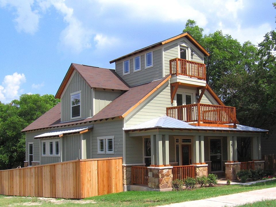 Front View from Maple Ave looking SE