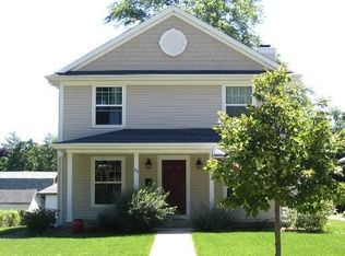233 Illinois St, Crystal Lake, IL 60014