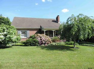 2749 Stoverstown Rd, Spring Grove, PA 17362