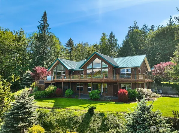16480 Mountain View Road, Mount Vernon, WA 98274