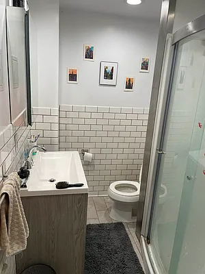 Rented by Peter Meskouris LREB | media 4