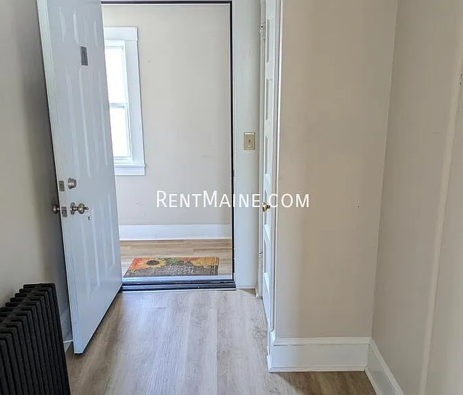 101 Center St #1 — Photo 12