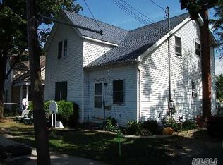 2 E 4th St, Huntington Station, NY 11746
