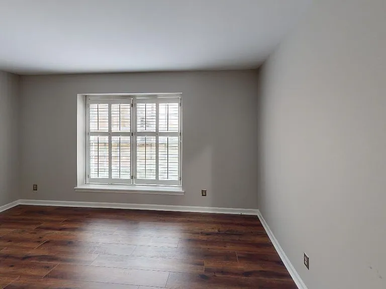 6619 Bunker Hill Cir — Photo 7