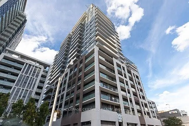 460 Adelaide St E #919