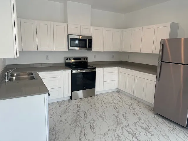 Modern Heights Apartments — Photo 3