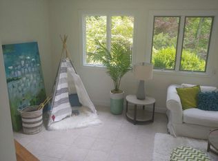 34 Ladder Hill Rd S, Weston, CT 06883