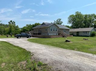 4620 39th St, Moline, IL 61265