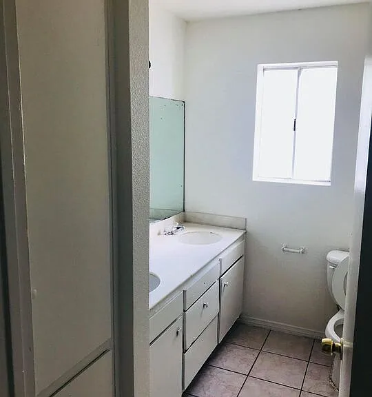 185 W D St #2 — Photo 5