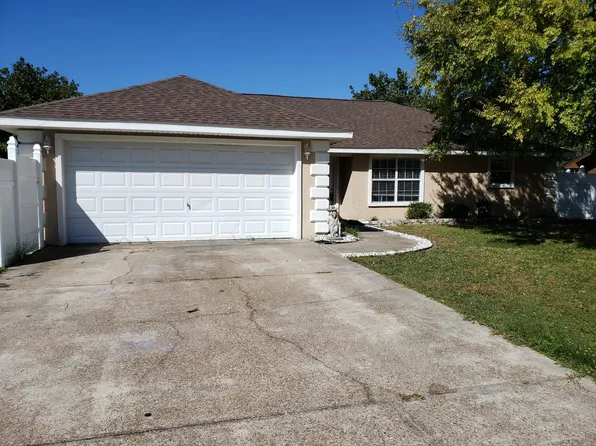 901 Pelican Pl, Panama City Beach, FL 32407