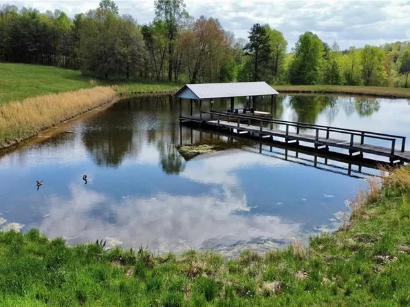 George Chandler Rd, Mount Airy, NC 27030