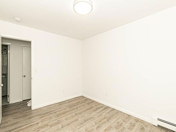 5th image of 14 Bellemeade Ave APT 1