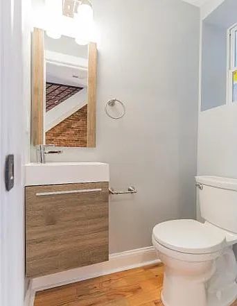 2441 Federal St — Photo 10