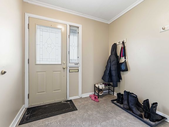 2nd image of 1707 Meadowbrook Rd