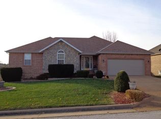 2706 W Heights Ln, Ozark, MO 65721