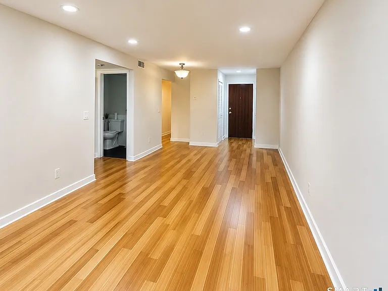 20 Woodsedge Dr #5B — Photo 10