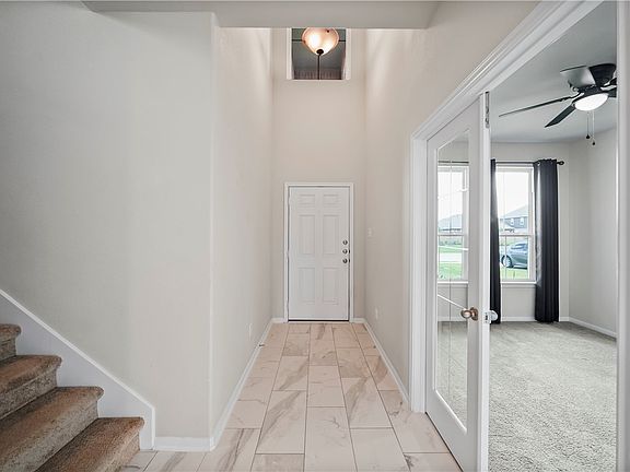 2nd image of 133 Highland Heights Way