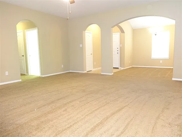 28606 Lockeridge Farms Dr — Photo 8