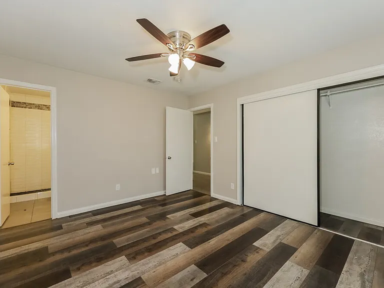 2811 Galemeadow Dr #2 — Photo 10