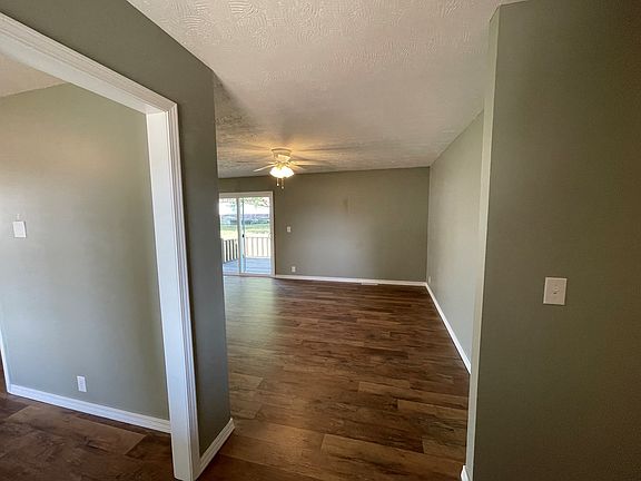 3rd image of 2624 S Orchard Ave