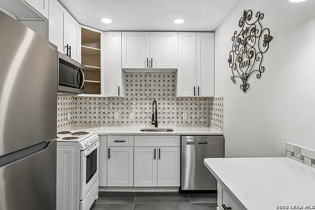 1 bed, 1.0 bath, 400 sqft, $1,190 — Photo 4