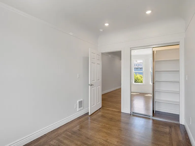 412-416 Broderick Street — Photo 15