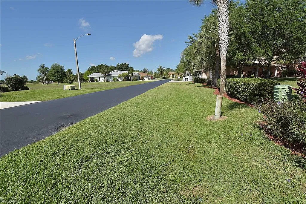 3 bed, 2.0 bath, 1517 sqft, $1,500 — Photo 3