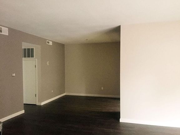 3rd image of 11414 NE 128th St APT 78