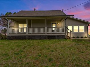 835 Lyon St, Lawrence, KS 66044