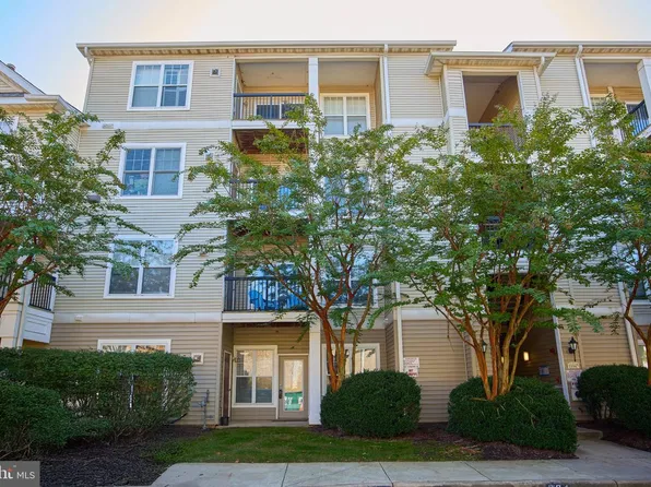 13347 Connor Dr APT C, Centreville, VA 20120
