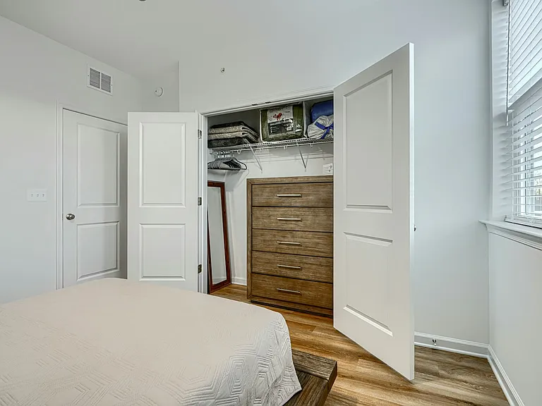 2596 Neabsco Common Pl — Photo 38