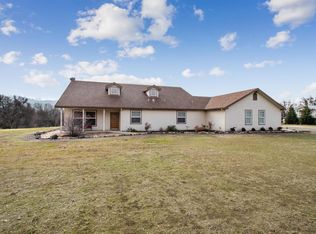 31642 Rocking Heart Ln, Auberry, CA