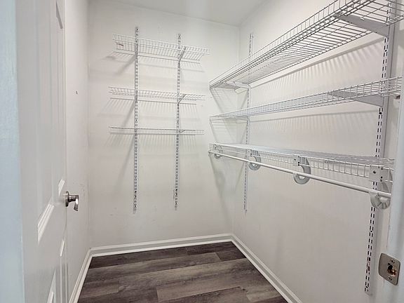 4th image of 20 Armm Ave #1