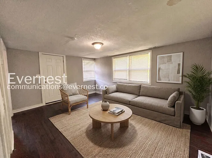 2 bed, 1.0 bath, 768 sqft, $1,200 — Photo 2