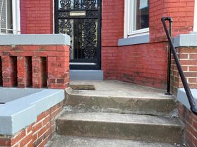 43 R St NE, Washington, DC