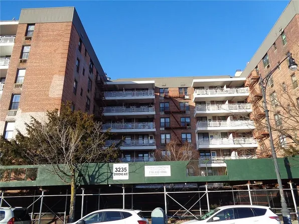 3235 Emmons Ave APT 303, Brooklyn, NY 11235