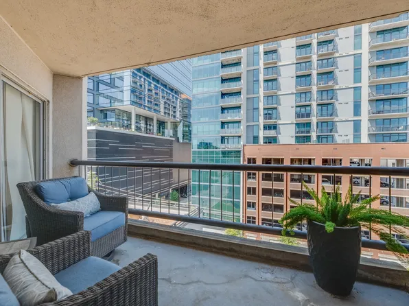 900 19th Ave S APT 603, Nashville, TN 37212