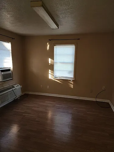 921 S Highway 161 Photo 1