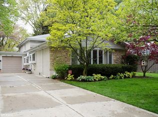 630 Laramie Ave, Glenview, IL