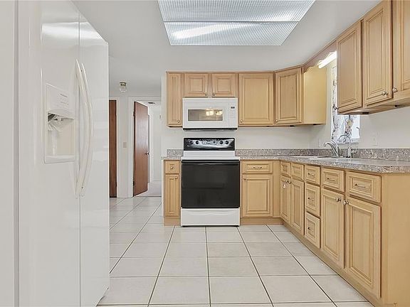 3rd image of 6405 Nearco Dr