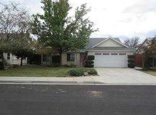 2174 Spruce Ave, Clovis, CA 93611