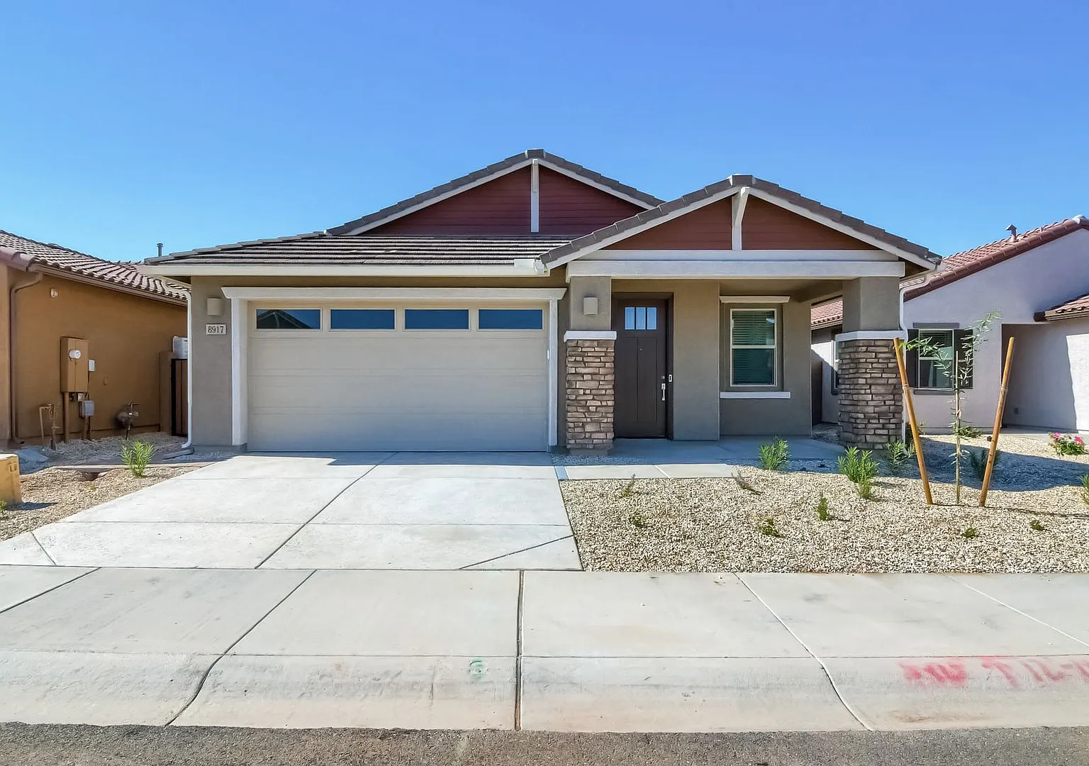 3 Bedroom single family home in Glendale — Photo 2