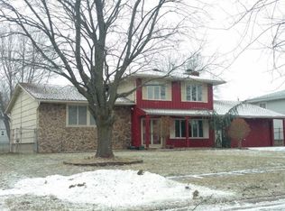 17 Iland Dr, Gates, NY 14624