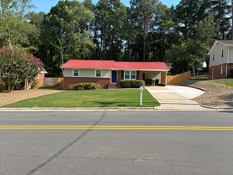 2117 Sierra Dr — Photo 30