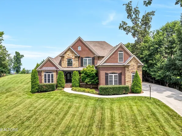 2100 Jakes Walk Ln, Knoxville, TN 37932